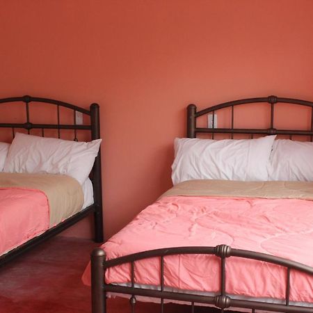 Sukha Hostel Хилитла Экстерьер фото