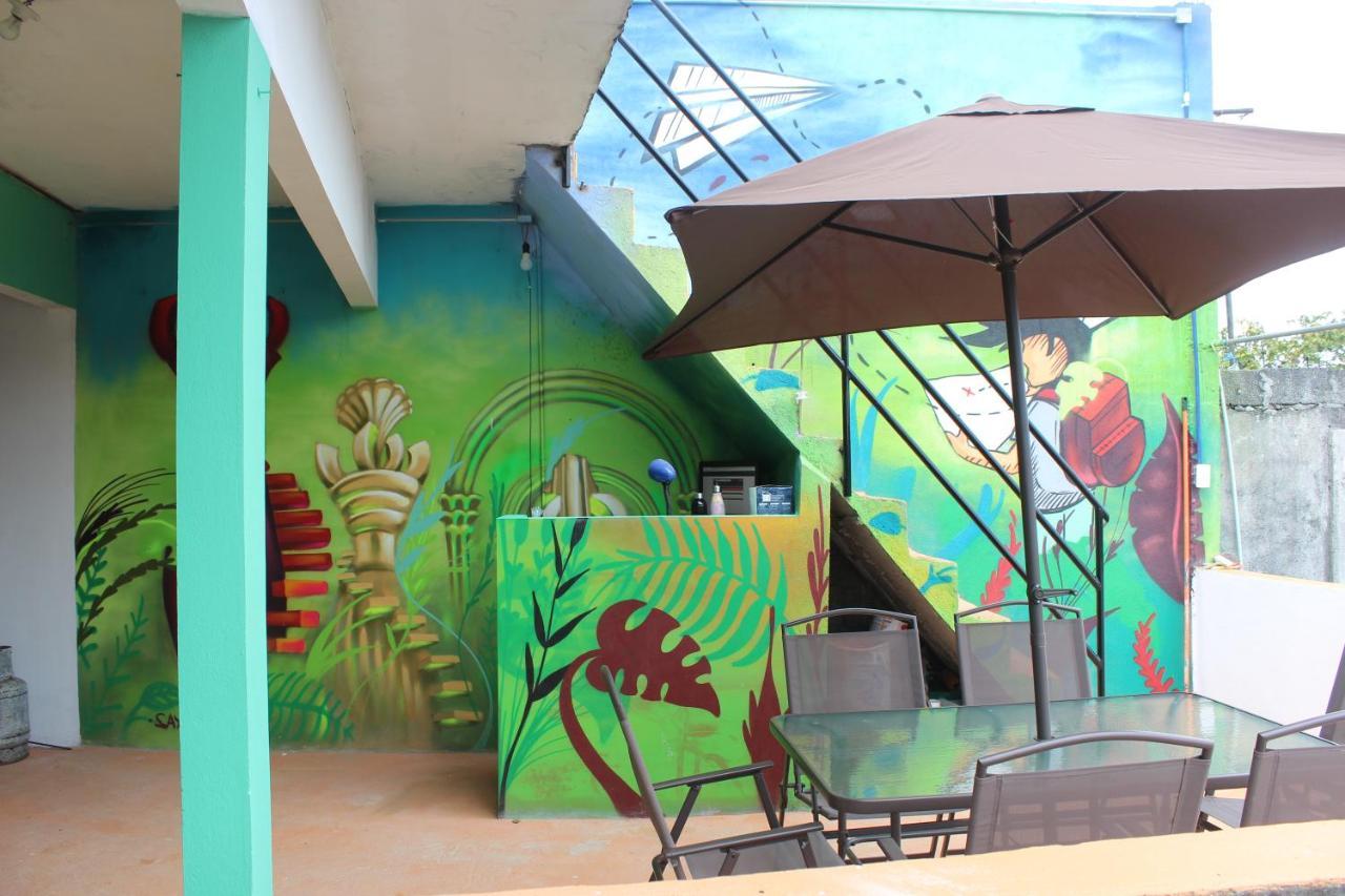Sukha Hostel Хилитла Экстерьер фото